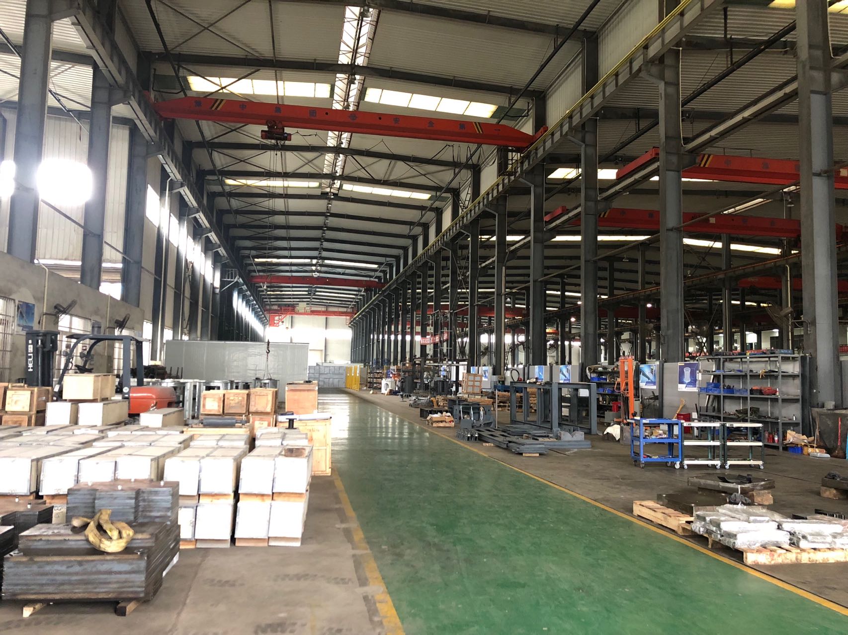 2018年1月，自建工廠投入使用，開始組建生產團隊